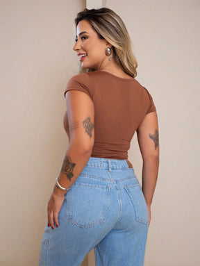Blusa Feminina Básica Decote Quadrado Manga Curta Baby Look Moda Casual Versátil Blogueira Em Alta Gringa