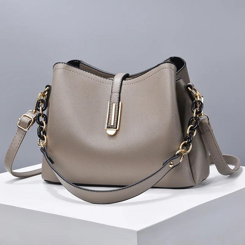 Bolsa Feminina em Couro Genuíno Olívia