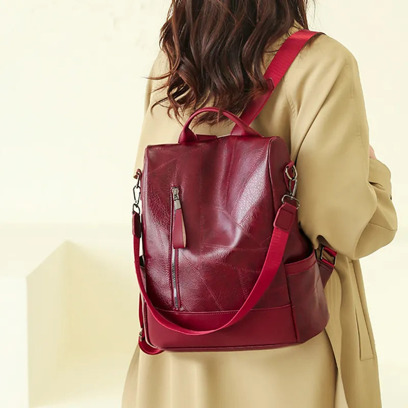 Mochila Feminina Antifurto de Couro  Letícia