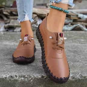 Tênis Feminino de Couro Casual Plus