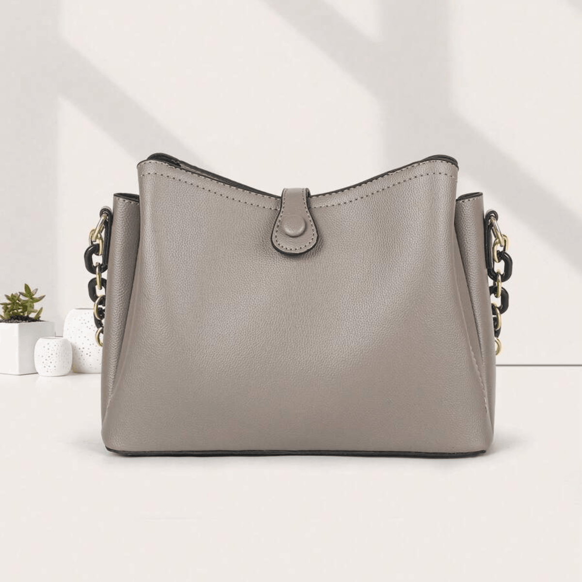 Bolsa Feminina em Couro Genuíno Olívia
